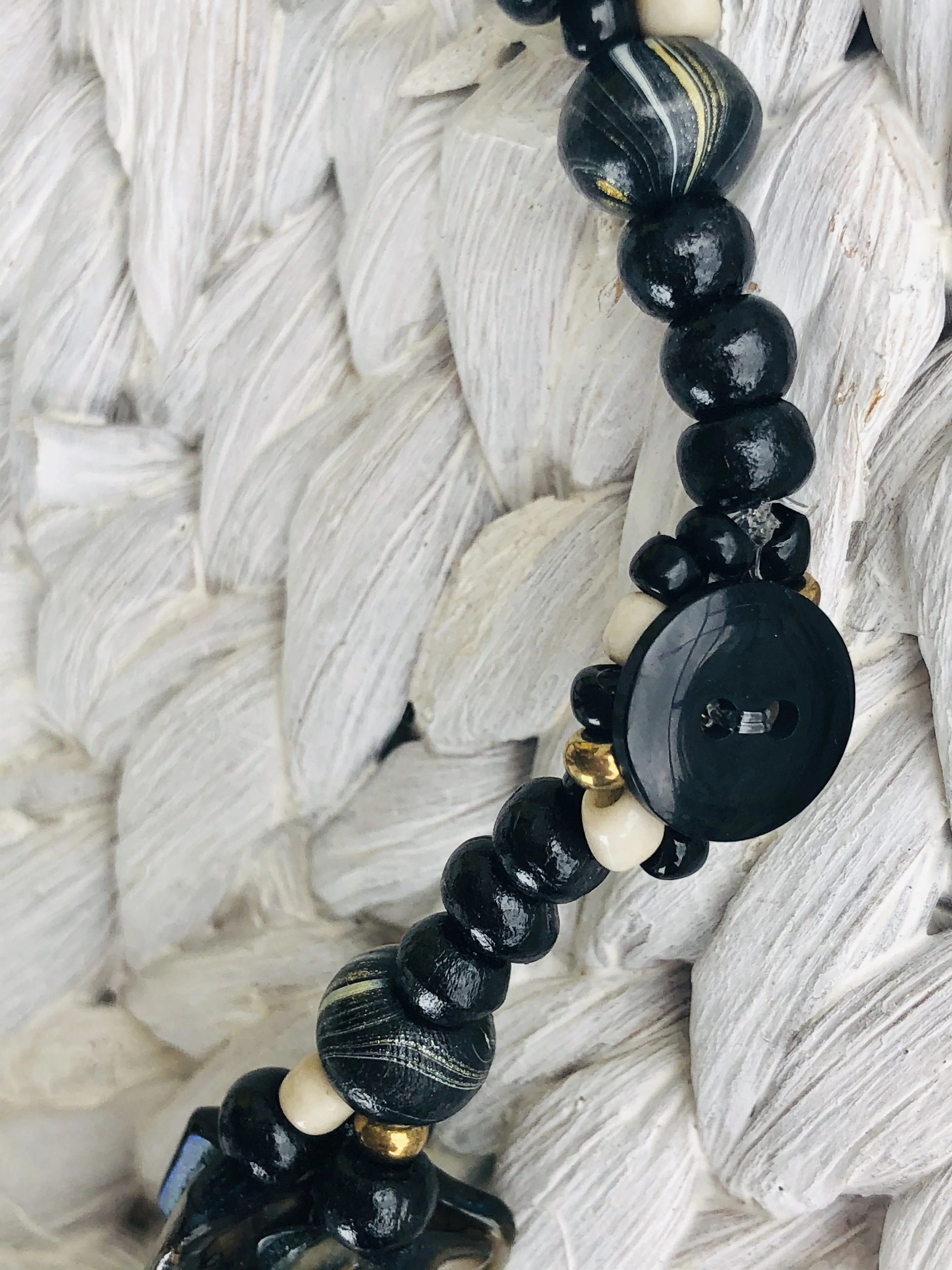 Candy Necklace - Liquorice - Image 4