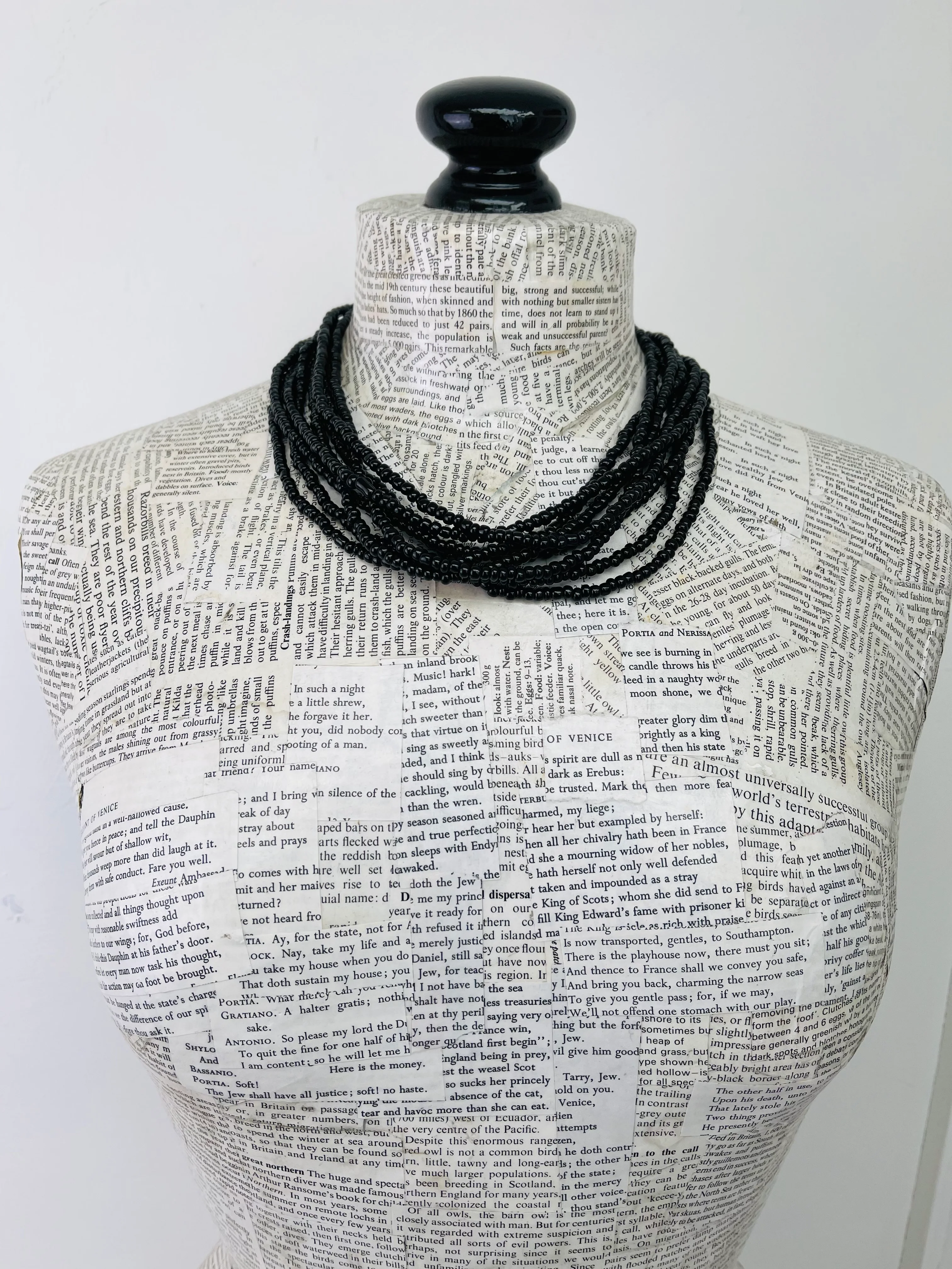 Alyssa Necklace - Black - Image 6